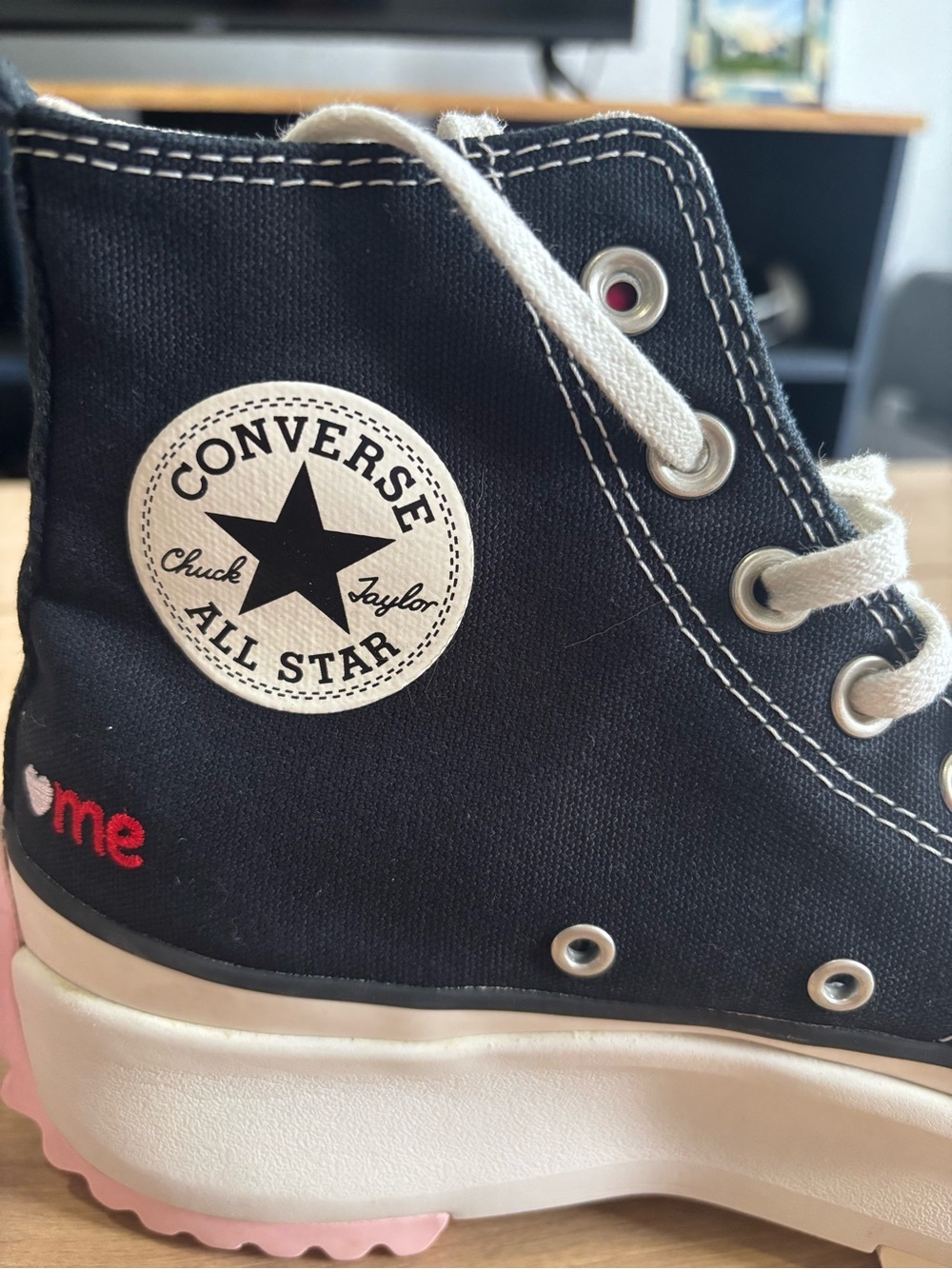 Converse Run Star Hike High Valentine's Day Crafted With Love Black Platform 9.5 - Picture 7 of 11